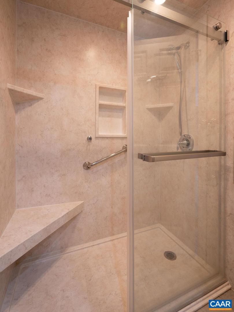 217 EAST JEFFERSON ST, CHARLOTTESVILLE, Virginia 22902, 2 Bedrooms Bedrooms, ,2 BathroomsBathrooms,Residential,For sale,217 EAST JEFFERSON ST,666803 MLS # 666803