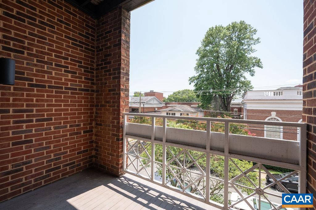 217 EAST JEFFERSON ST, CHARLOTTESVILLE, Virginia 22902, 2 Bedrooms Bedrooms, ,2 BathroomsBathrooms,Residential,For sale,217 EAST JEFFERSON ST,666803 MLS # 666803