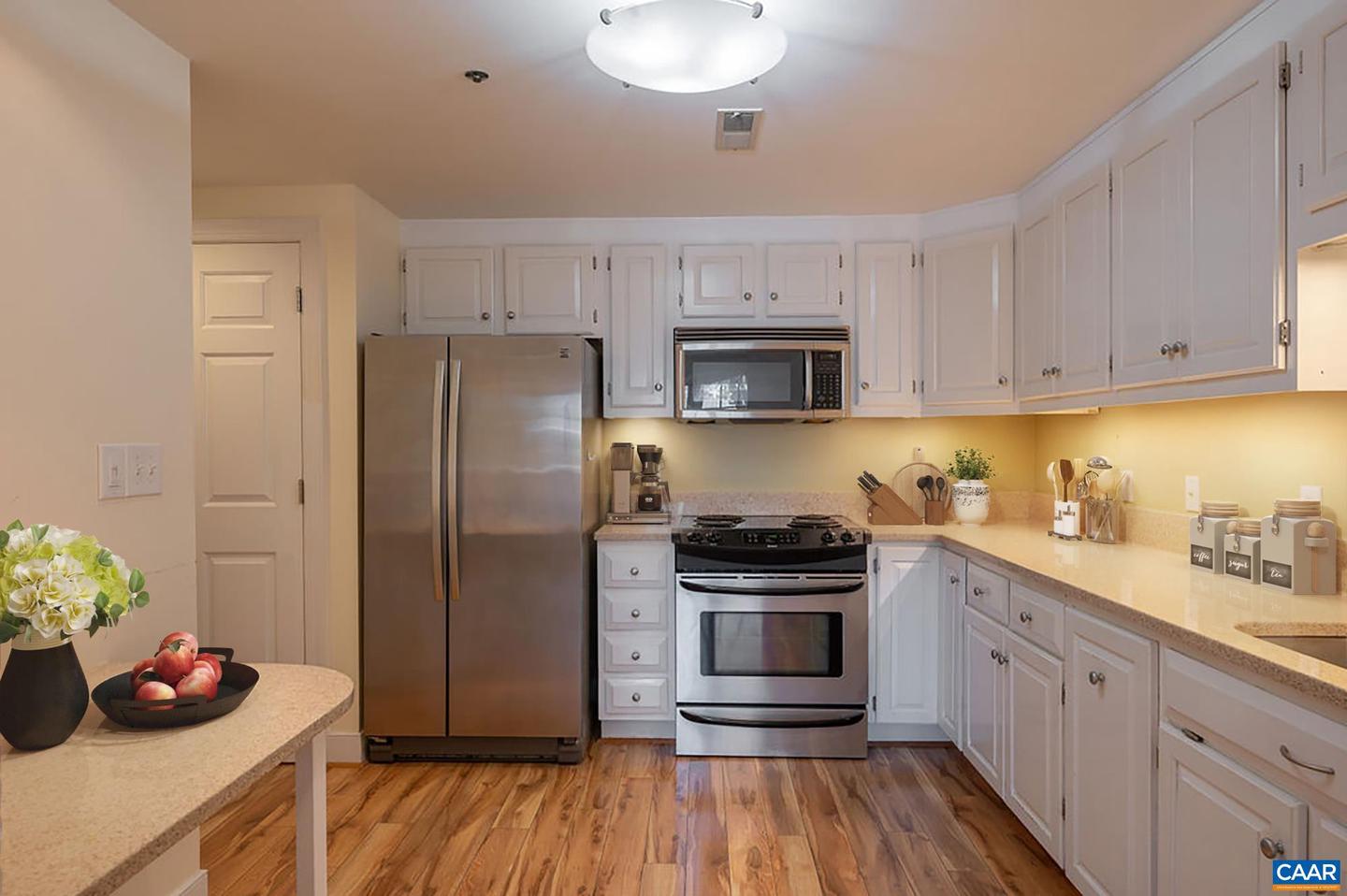 217 EAST JEFFERSON ST, CHARLOTTESVILLE, Virginia 22902, 2 Bedrooms Bedrooms, ,2 BathroomsBathrooms,Residential,For sale,217 EAST JEFFERSON ST,666803 MLS # 666803