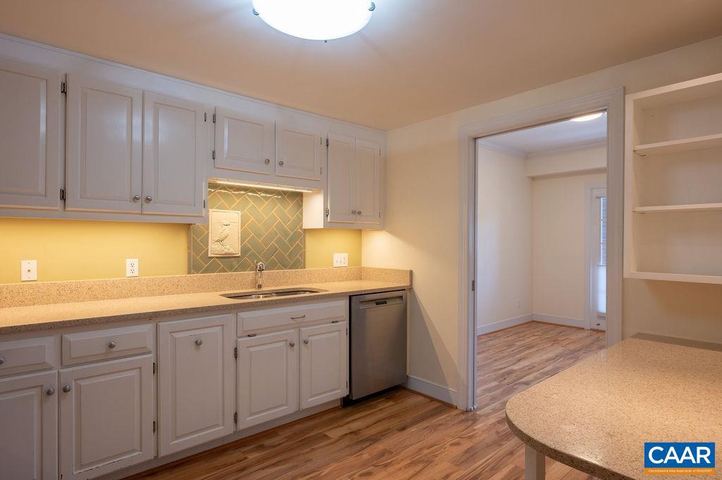 217 EAST JEFFERSON ST, CHARLOTTESVILLE, Virginia 22902, 2 Bedrooms Bedrooms, ,2 BathroomsBathrooms,Residential,For sale,217 EAST JEFFERSON ST,666803 MLS # 666803