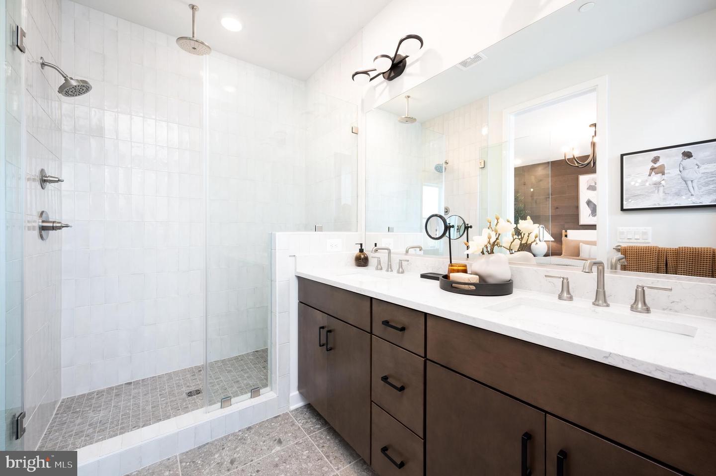 317 CALVERT AVE, ALEXANDRIA, Virginia 22301, 4 Bedrooms Bedrooms, ,4 BathroomsBathrooms,Residential,For sale,317 CALVERT AVE,VAAX2047520 MLS # VAAX2047520