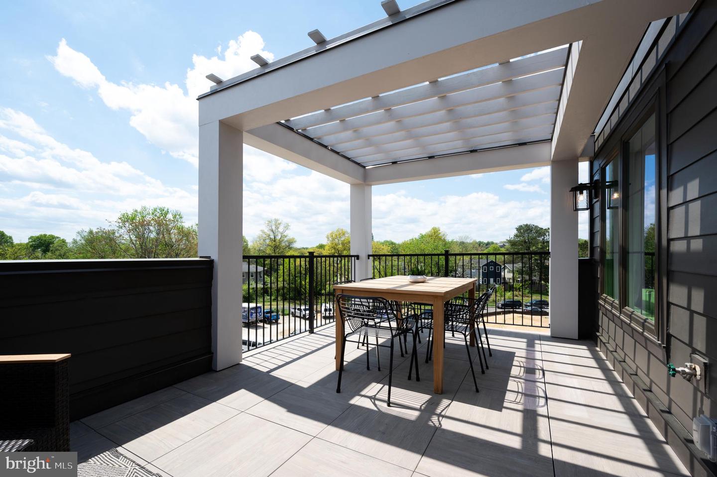 317 CALVERT AVE, ALEXANDRIA, Virginia 22301, 4 Bedrooms Bedrooms, ,4 BathroomsBathrooms,Residential,For sale,317 CALVERT AVE,VAAX2047520 MLS # VAAX2047520