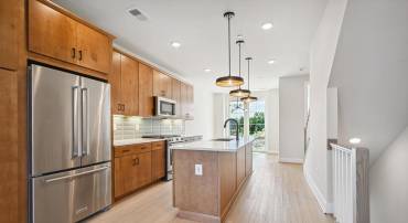 313 CALVERT AVE, ALEXANDRIA, Virginia 22301, 3 Bedrooms Bedrooms, ,3 BathroomsBathrooms,Residential,For sale,313 CALVERT AVE,VAAX2047524 MLS # VAAX2047524