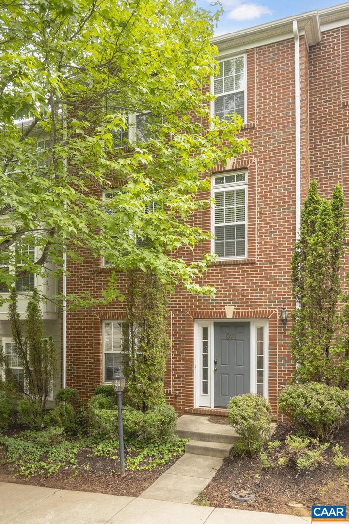 921 BING LN, CHARLOTTESVILLE, Virginia 22903, 3 Bedrooms Bedrooms, ,3 BathroomsBathrooms,Residential,For sale,921 BING LN,666804 MLS # 666804