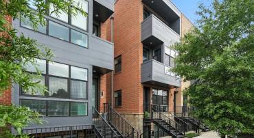 1114 SOUTH HIGHLAND #1, ARLINGTON, Virginia 22204, 2 Bedrooms Bedrooms, ,1 BathroomBathrooms,Residential,For sale,1114 SOUTH HIGHLAND #1,VAAR2060872 MLS # VAAR2060872