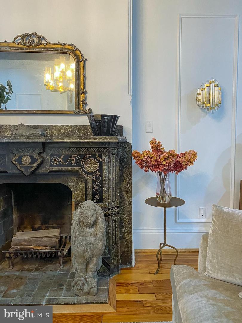 322 E CAPITOL ST NE, WASHINGTON, District Of Columbia 20003, 4 Bedrooms Bedrooms, ,3 BathroomsBathrooms,Residential,For sale,322 E CAPITOL ST NE,DCDC2210592 MLS # DCDC2210592