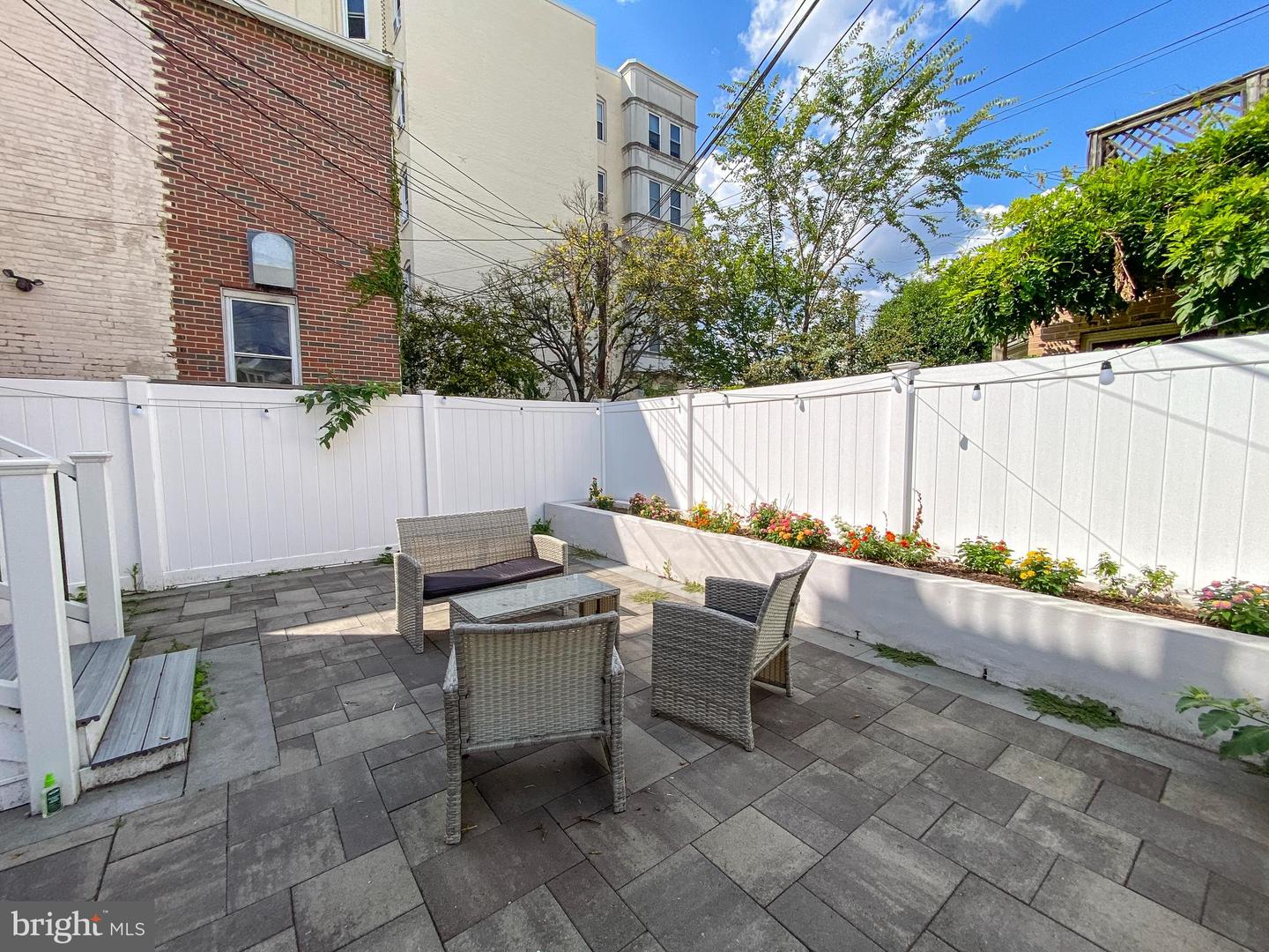 322 E CAPITOL ST NE, WASHINGTON, District Of Columbia 20003, 4 Bedrooms Bedrooms, ,3 BathroomsBathrooms,Residential,For sale,322 E CAPITOL ST NE,DCDC2210592 MLS # DCDC2210592