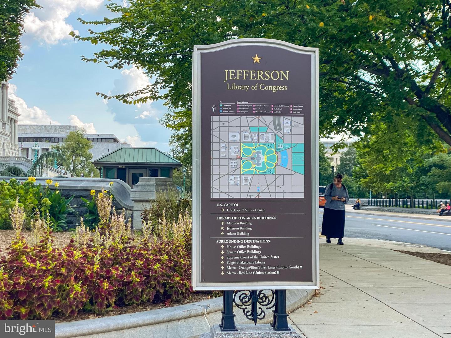 322 E CAPITOL ST NE, WASHINGTON, District Of Columbia 20003, 4 Bedrooms Bedrooms, ,3 BathroomsBathrooms,Residential,For sale,322 E CAPITOL ST NE,DCDC2210592 MLS # DCDC2210592