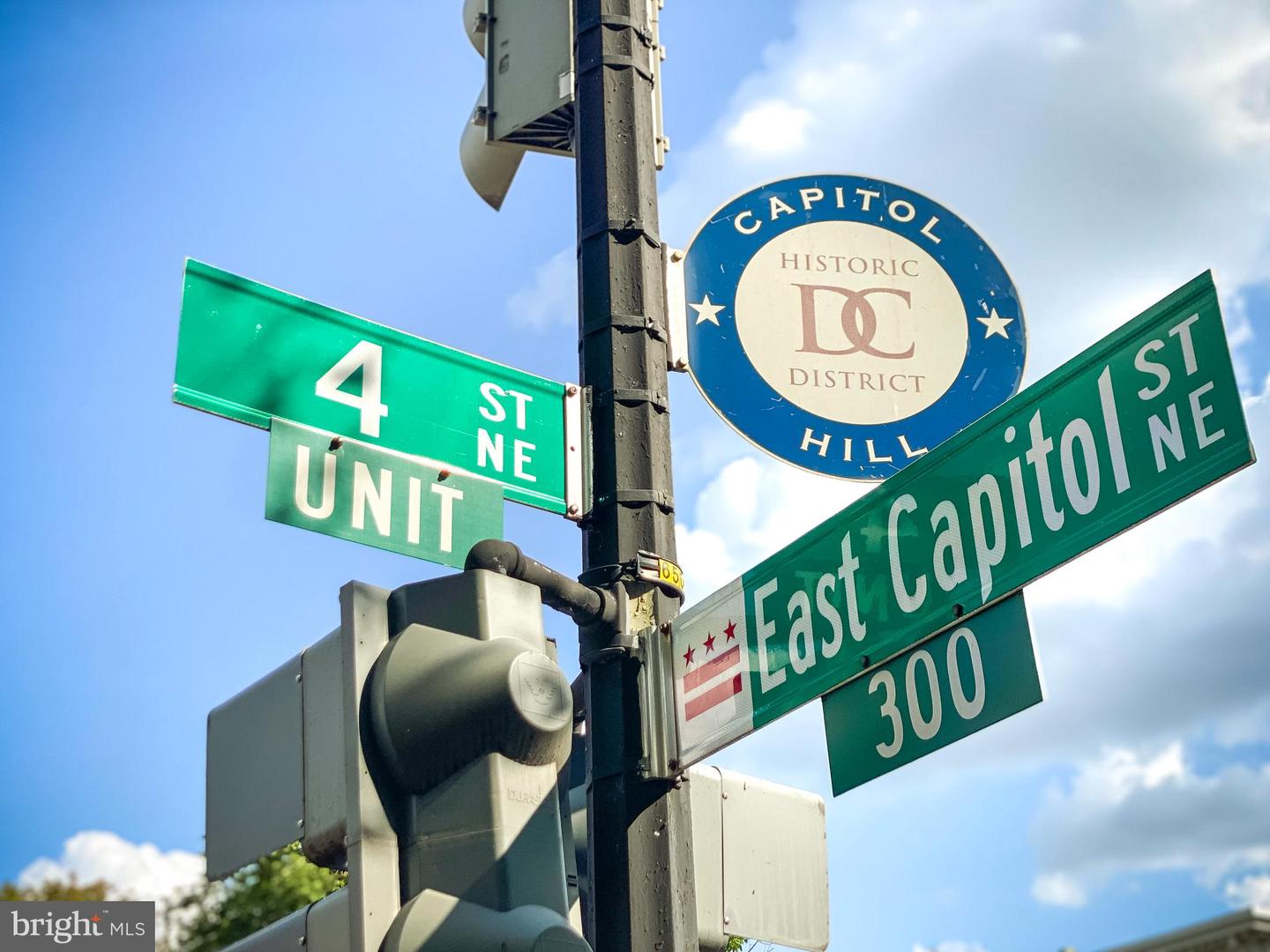 322 E CAPITOL ST NE, WASHINGTON, District Of Columbia 20003, 4 Bedrooms Bedrooms, ,3 BathroomsBathrooms,Residential,For sale,322 E CAPITOL ST NE,DCDC2210592 MLS # DCDC2210592