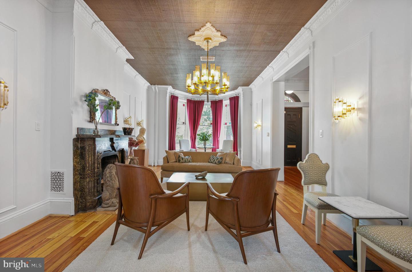 322 E CAPITOL ST NE, WASHINGTON, District Of Columbia 20003, 4 Bedrooms Bedrooms, ,3 BathroomsBathrooms,Residential,For sale,322 E CAPITOL ST NE,DCDC2210592 MLS # DCDC2210592