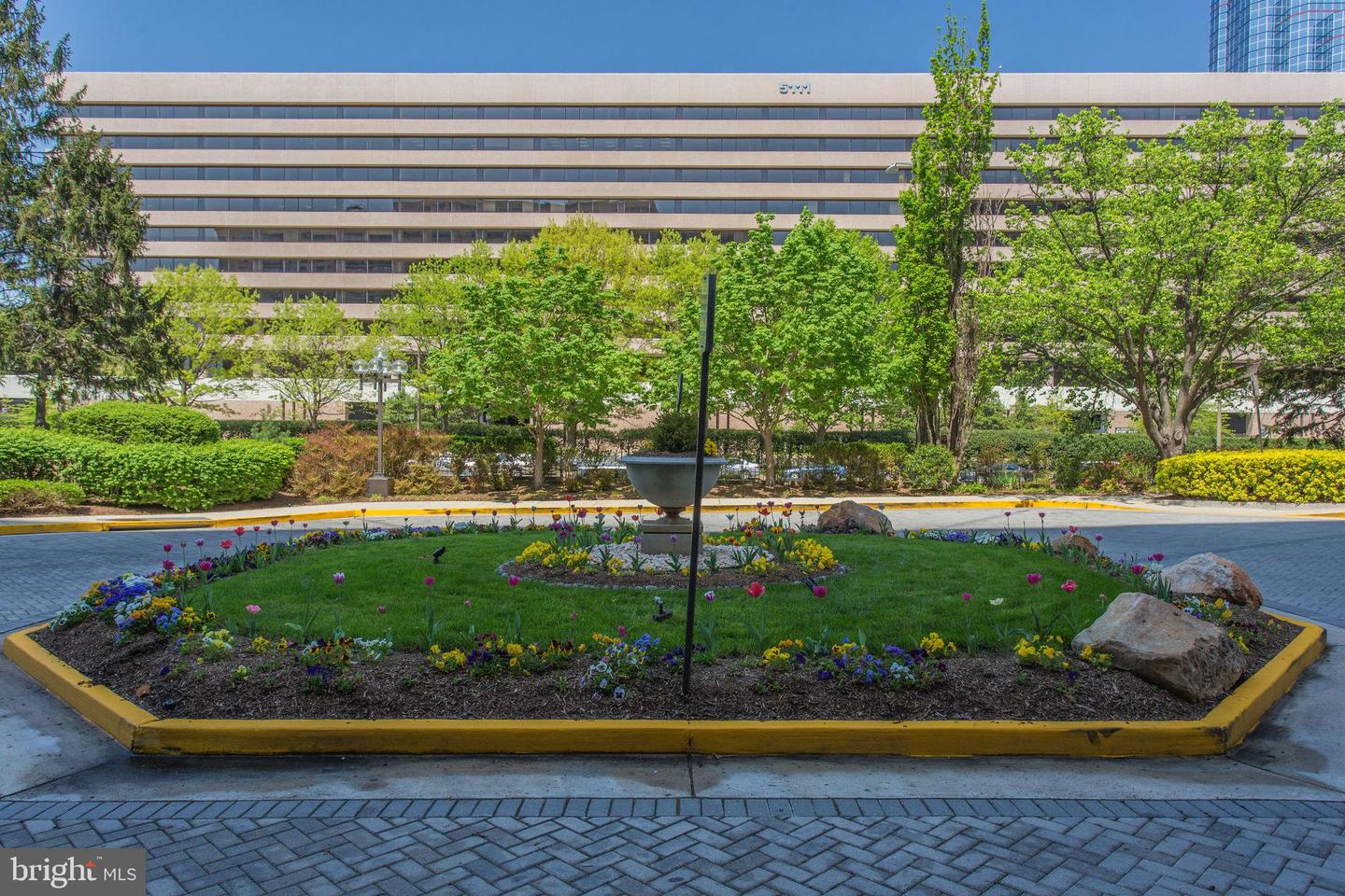3709 S GEORGE MASON DR #1106 E, FALLS CHURCH, Virginia 22041, 3 Bedrooms Bedrooms, ,2 BathroomsBathrooms,Residential,For sale,3709 S GEORGE MASON DR #1106 E,VAFX2233192 MLS # VAFX2233192