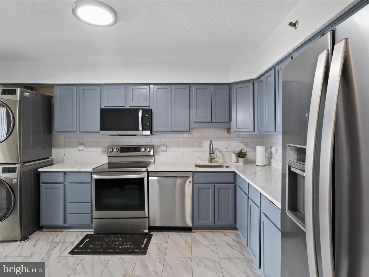3709 S GEORGE MASON DR #1106 E, FALLS CHURCH, Virginia 22041, 3 Bedrooms Bedrooms, ,2 BathroomsBathrooms,Residential,For sale,3709 S GEORGE MASON DR #1106 E,VAFX2233192 MLS # VAFX2233192