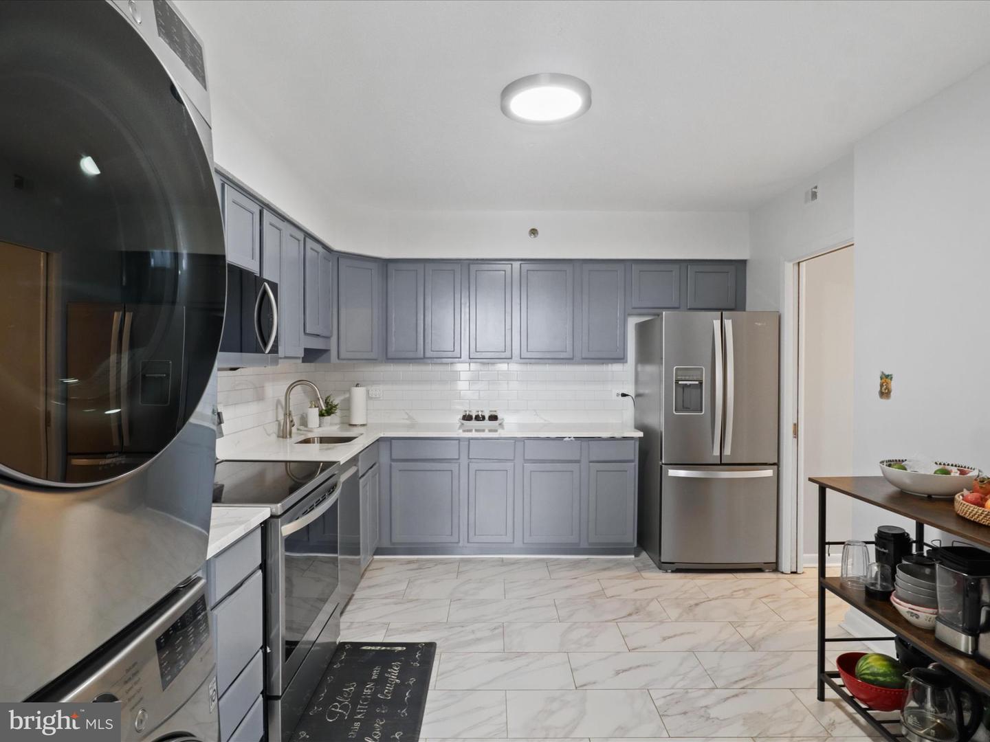 3709 S GEORGE MASON DR #1106 E, FALLS CHURCH, Virginia 22041, 3 Bedrooms Bedrooms, ,2 BathroomsBathrooms,Residential,For sale,3709 S GEORGE MASON DR #1106 E,VAFX2233192 MLS # VAFX2233192