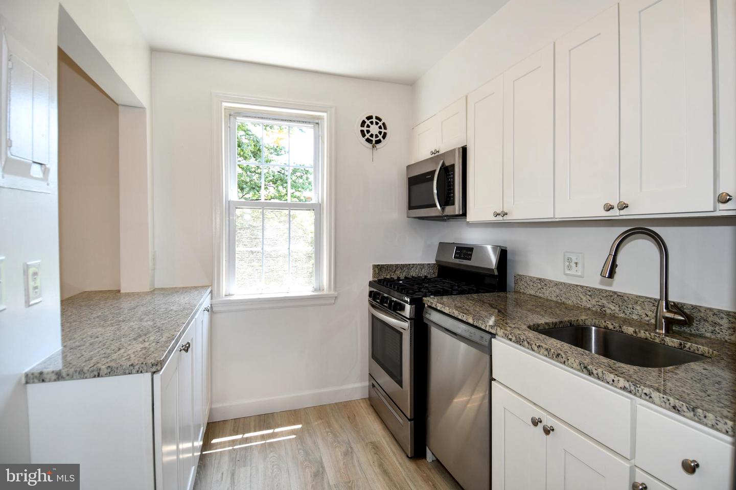 1303 BELLE VIEW BLVD #B1, ALEXANDRIA, Virginia 22307, 2 Bedrooms Bedrooms, ,1 BathroomBathrooms,Residential,For sale,1303 BELLE VIEW BLVD #B1,VAFX2235408 MLS # VAFX2235408