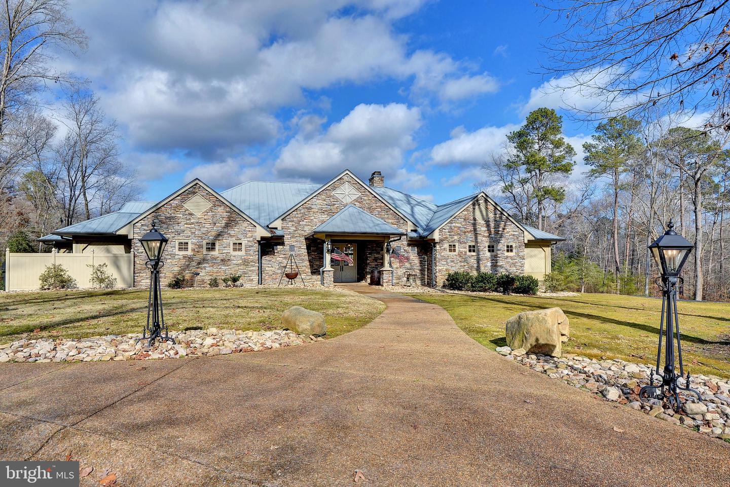 3046 CIDER HOUSE RD, TOANO, Virginia 23168, 4 Bedrooms Bedrooms, ,2 BathroomsBathrooms,Residential,For sale,3046 CIDER HOUSE RD,VAJC2000474 MLS # VAJC2000474