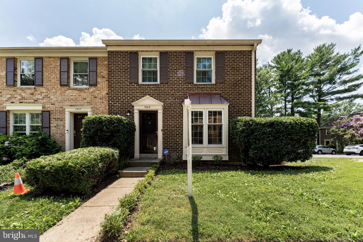 7409 ADAMS PARK CT, ANNANDALE, Virginia 22003, 4 Bedrooms Bedrooms, ,3 BathroomsBathrooms,Residential,For sale,7409 ADAMS PARK CT,VAFX2247202 MLS # VAFX2247202