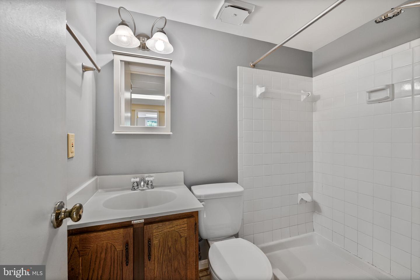 7409 ADAMS PARK CT, ANNANDALE, Virginia 22003, 4 Bedrooms Bedrooms, ,3 BathroomsBathrooms,Residential,For sale,7409 ADAMS PARK CT,VAFX2247202 MLS # VAFX2247202