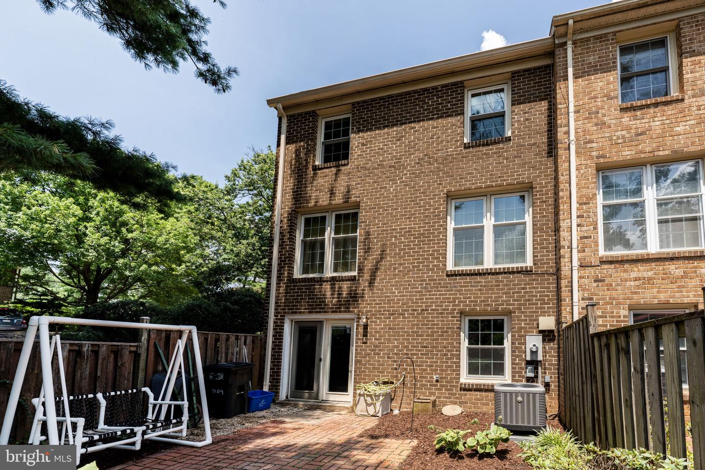 7409 ADAMS PARK CT, ANNANDALE, Virginia 22003, 4 Bedrooms Bedrooms, ,3 BathroomsBathrooms,Residential,For sale,7409 ADAMS PARK CT,VAFX2247202 MLS # VAFX2247202
