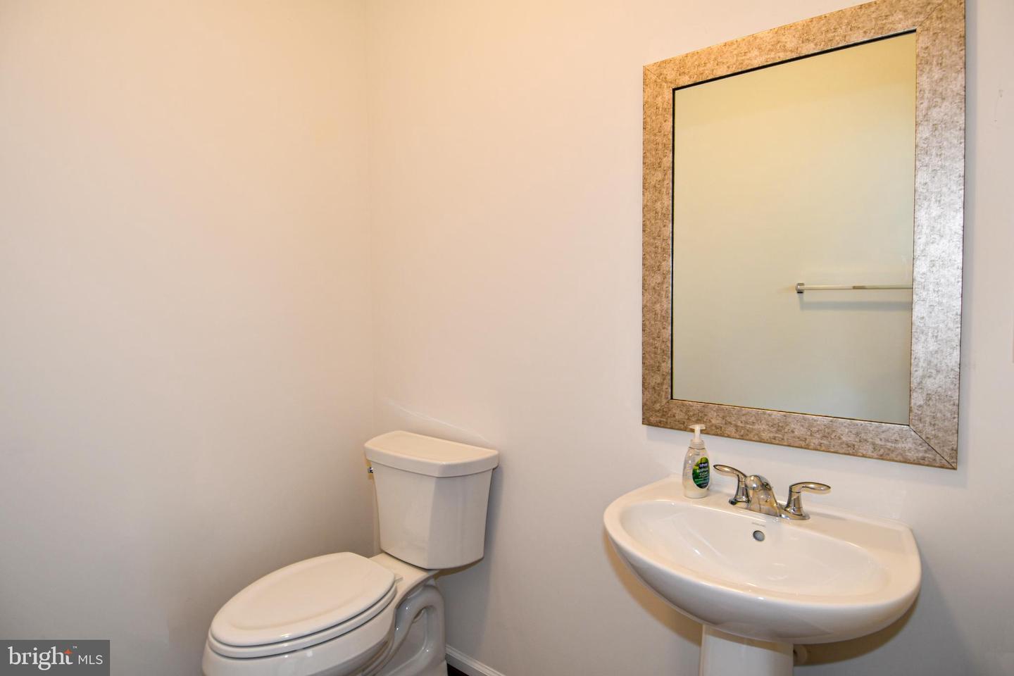 13825 ESTUARY PL, WOODBRIDGE, Virginia 22191, 4 Bedrooms Bedrooms, ,3 BathroomsBathrooms,Residential,For sale,13825 ESTUARY PL,VAPW2097702 MLS # VAPW2097702