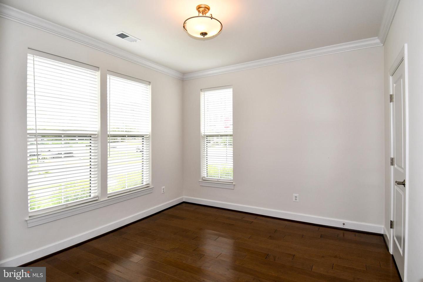 13825 ESTUARY PL, WOODBRIDGE, Virginia 22191, 4 Bedrooms Bedrooms, ,3 BathroomsBathrooms,Residential,For sale,13825 ESTUARY PL,VAPW2097702 MLS # VAPW2097702