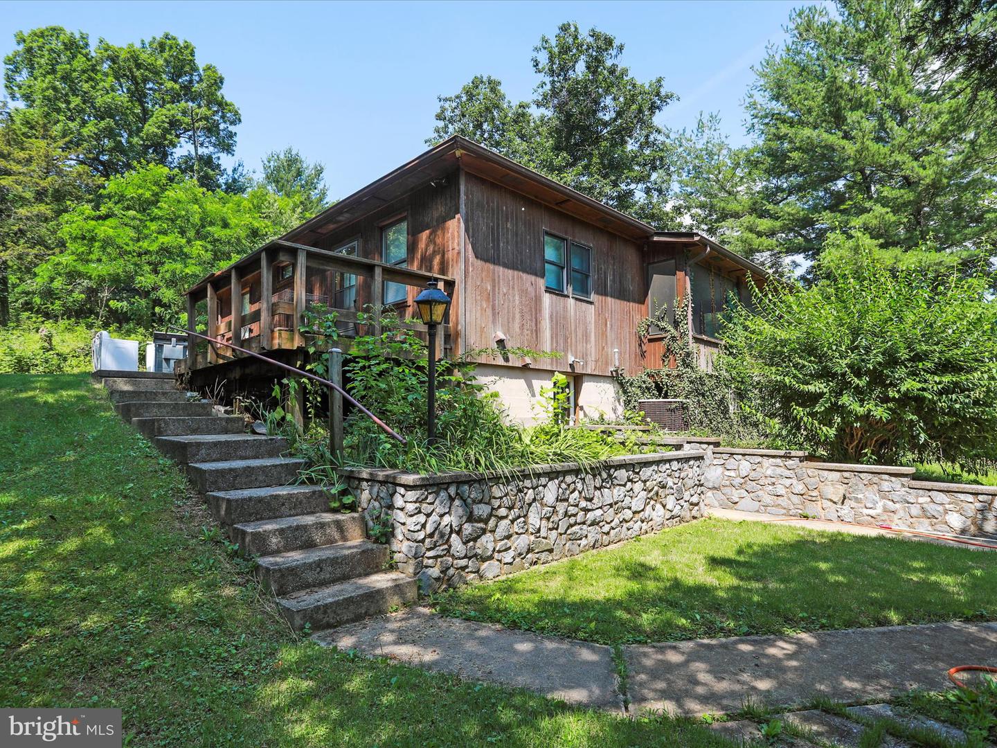 84 FUNK RD, STRASBURG, Virginia 22657, 1 Bedroom Bedrooms, ,1 BathroomBathrooms,Residential,For sale,84 FUNK RD,VASH2011842 MLS # VASH2011842