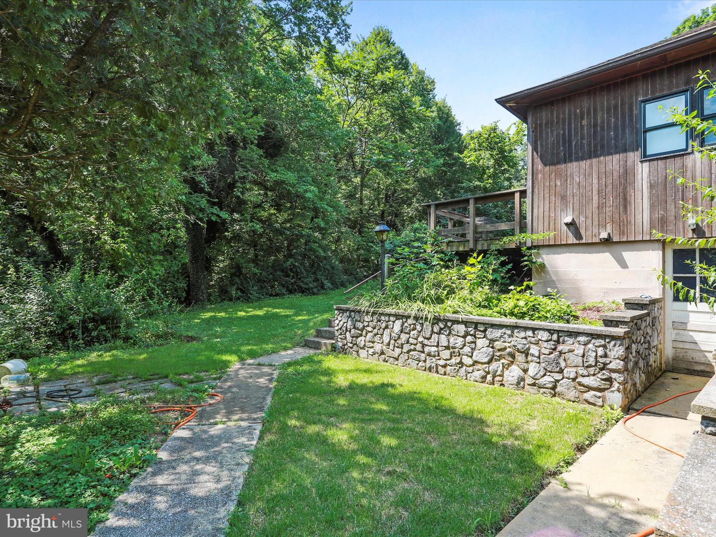 84 FUNK RD, STRASBURG, Virginia 22657, 1 Bedroom Bedrooms, ,1 BathroomBathrooms,Residential,For sale,84 FUNK RD,VASH2011842 MLS # VASH2011842