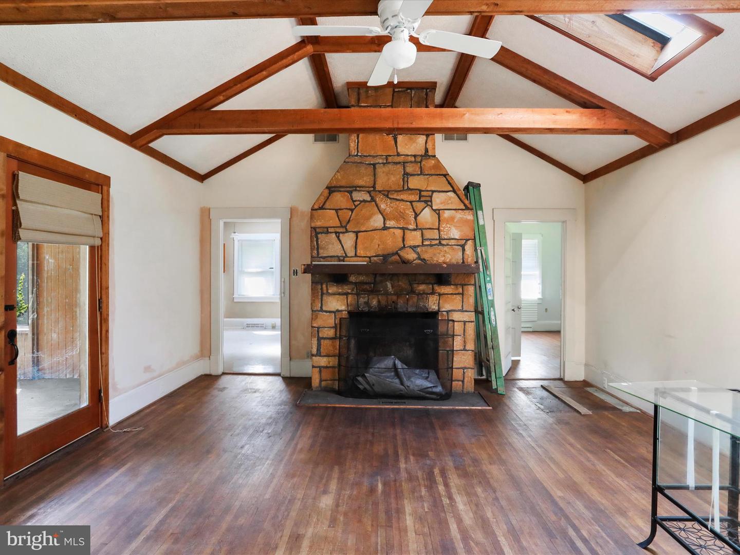 84 FUNK RD, STRASBURG, Virginia 22657, 1 Bedroom Bedrooms, ,1 BathroomBathrooms,Residential,For sale,84 FUNK RD,VASH2011842 MLS # VASH2011842