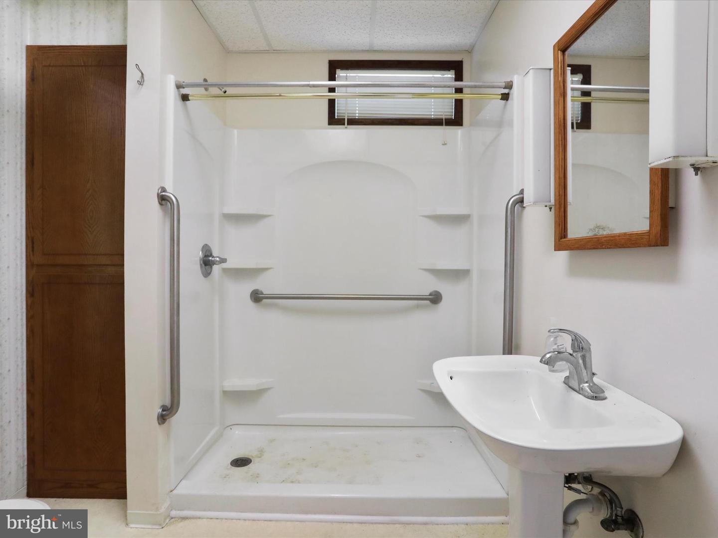 84 FUNK RD, STRASBURG, Virginia 22657, 1 Bedroom Bedrooms, ,1 BathroomBathrooms,Residential,For sale,84 FUNK RD,VASH2011842 MLS # VASH2011842