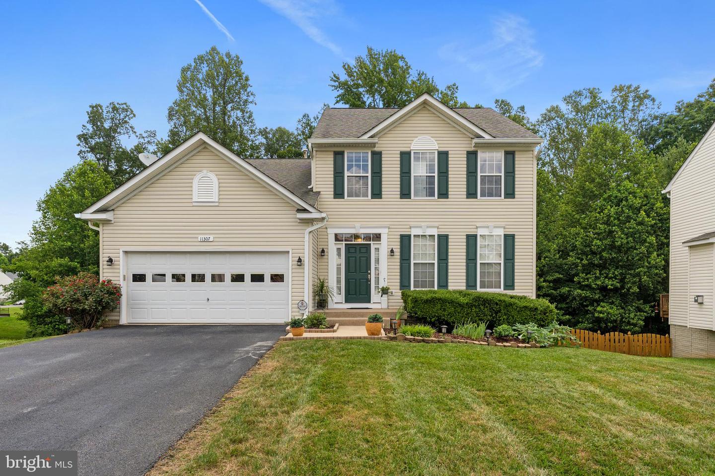 11307 CURRITUCK CT, FREDERICKSBURG, Virginia 22407, 4 Bedrooms Bedrooms, ,3 BathroomsBathrooms,Residential,For sale,11307 CURRITUCK CT,VASP2034382 MLS # VASP2034382