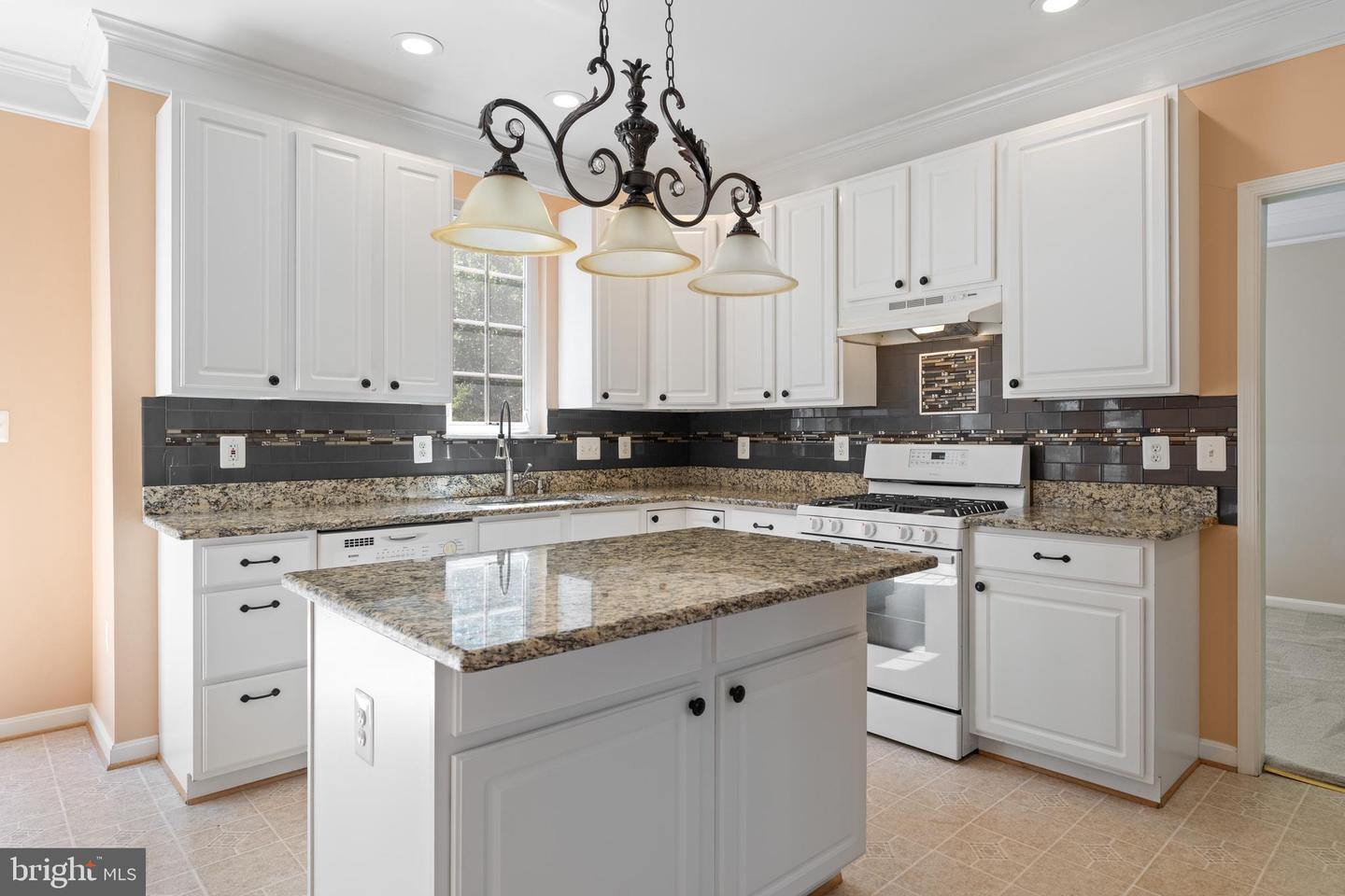 11307 CURRITUCK CT, FREDERICKSBURG, Virginia 22407, 4 Bedrooms Bedrooms, ,3 BathroomsBathrooms,Residential,For sale,11307 CURRITUCK CT,VASP2034382 MLS # VASP2034382