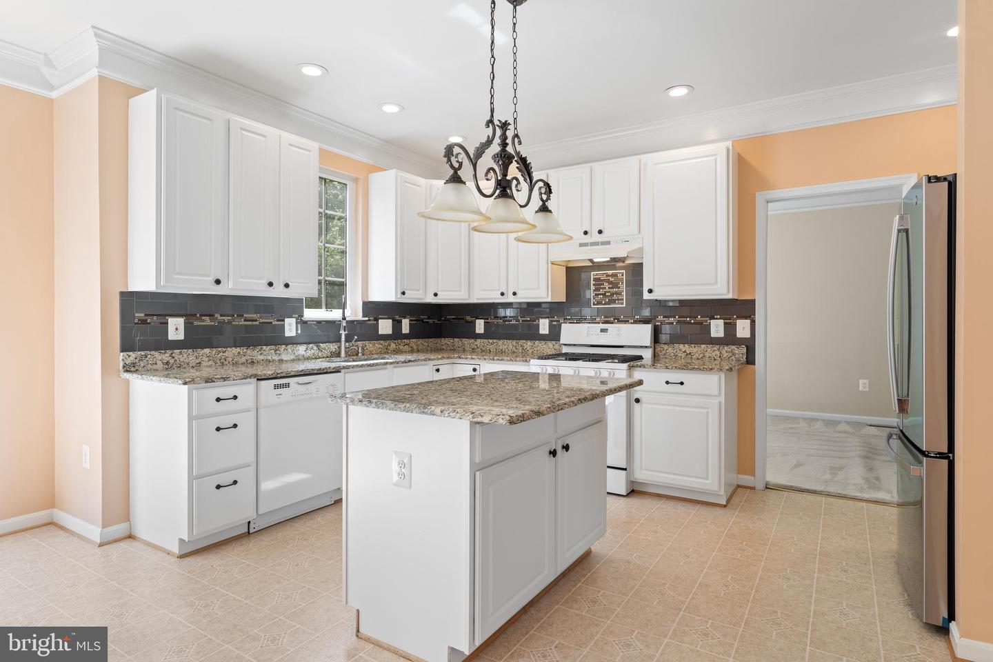 11307 CURRITUCK CT, FREDERICKSBURG, Virginia 22407, 4 Bedrooms Bedrooms, ,3 BathroomsBathrooms,Residential,For sale,11307 CURRITUCK CT,VASP2034382 MLS # VASP2034382