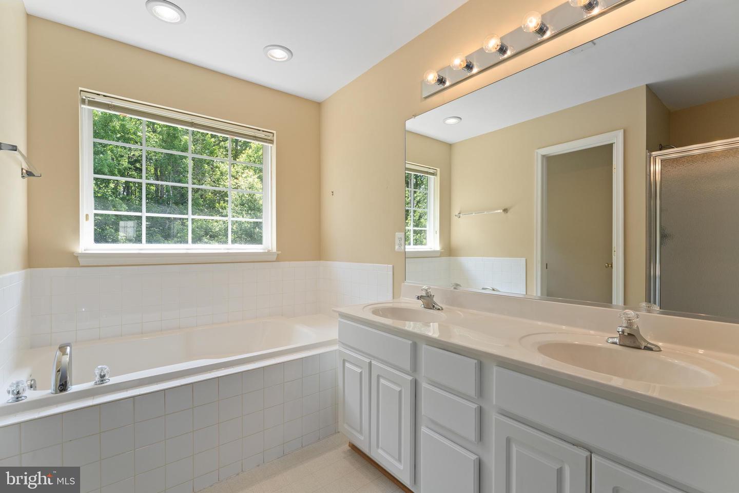 11307 CURRITUCK CT, FREDERICKSBURG, Virginia 22407, 4 Bedrooms Bedrooms, ,3 BathroomsBathrooms,Residential,For sale,11307 CURRITUCK CT,VASP2034382 MLS # VASP2034382