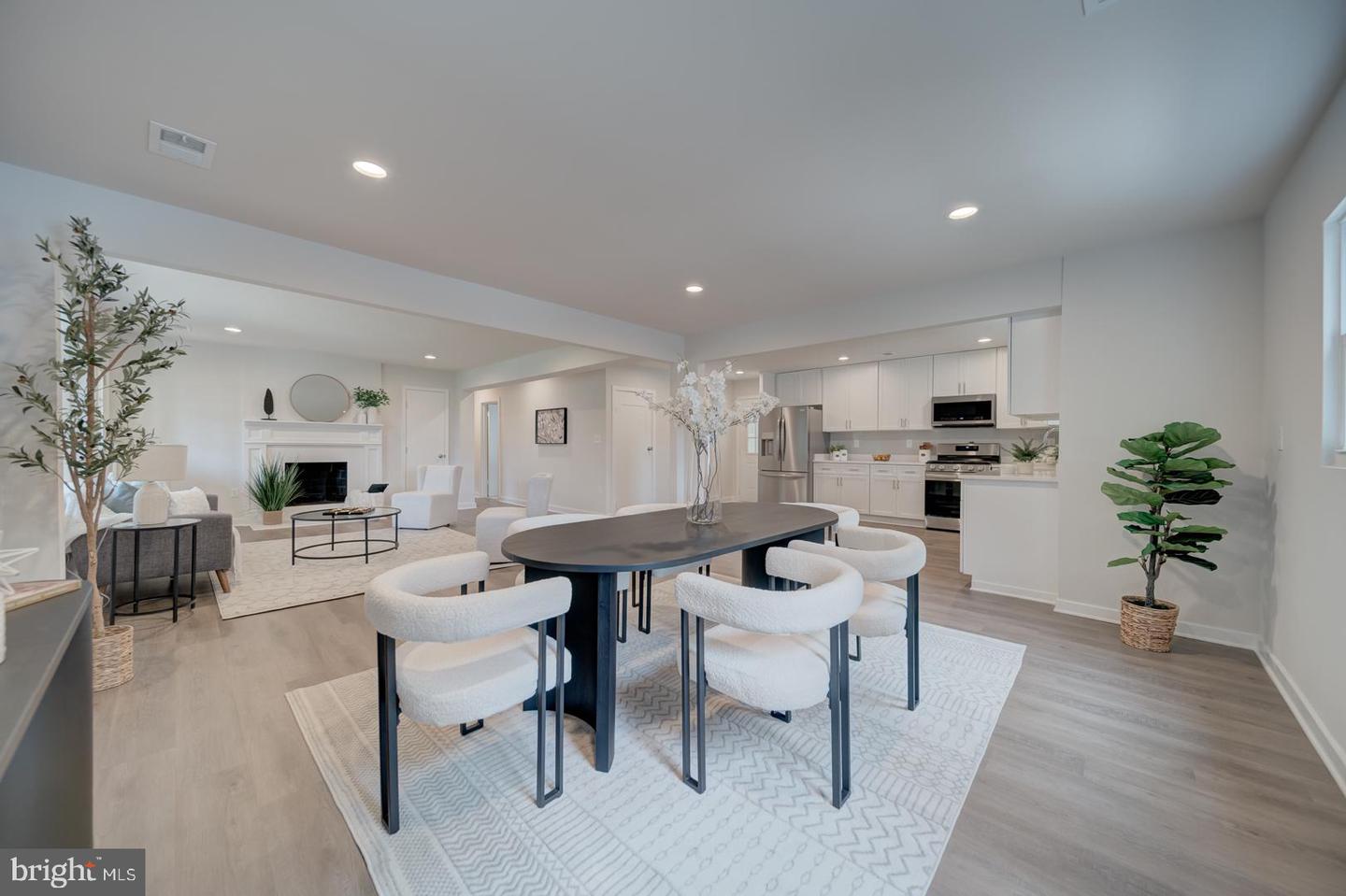 6624 TOKEN VALLEY RD, MANASSAS, Virginia 20112, 4 Bedrooms Bedrooms, ,3 BathroomsBathrooms,Residential,For sale,6624 TOKEN VALLEY RD,VAPW2098418 MLS # VAPW2098418