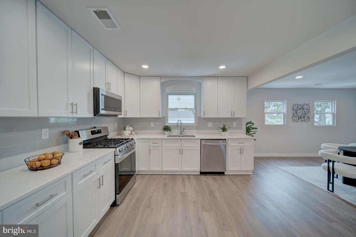 6624 TOKEN VALLEY RD, MANASSAS, Virginia 20112, 4 Bedrooms Bedrooms, ,3 BathroomsBathrooms,Residential,For sale,6624 TOKEN VALLEY RD,VAPW2098418 MLS # VAPW2098418