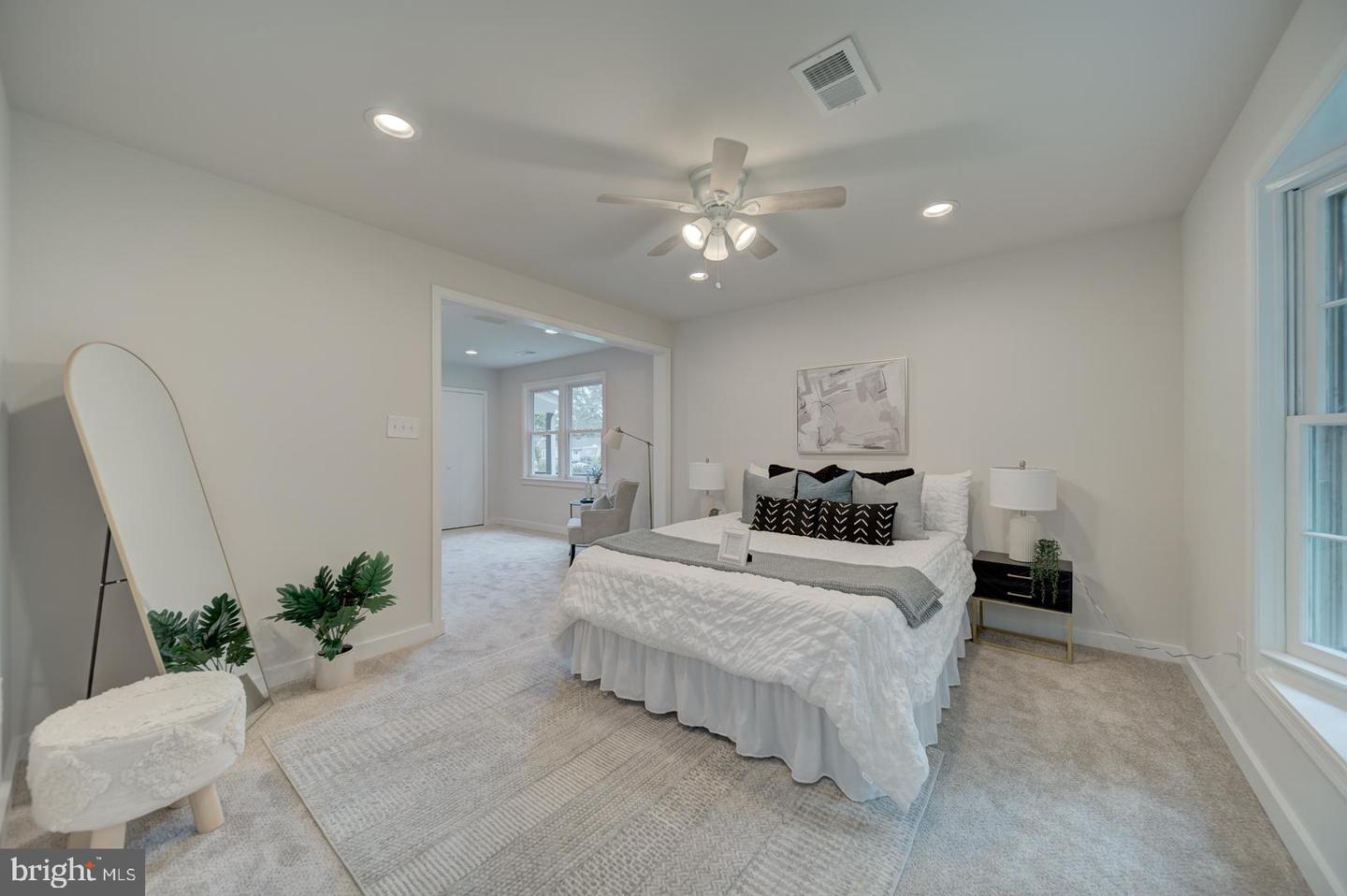 6624 TOKEN VALLEY RD, MANASSAS, Virginia 20112, 4 Bedrooms Bedrooms, ,3 BathroomsBathrooms,Residential,For sale,6624 TOKEN VALLEY RD,VAPW2098418 MLS # VAPW2098418