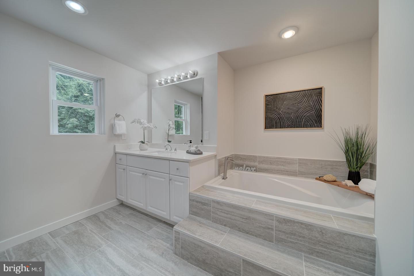 6624 TOKEN VALLEY RD, MANASSAS, Virginia 20112, 4 Bedrooms Bedrooms, ,3 BathroomsBathrooms,Residential,For sale,6624 TOKEN VALLEY RD,VAPW2098418 MLS # VAPW2098418