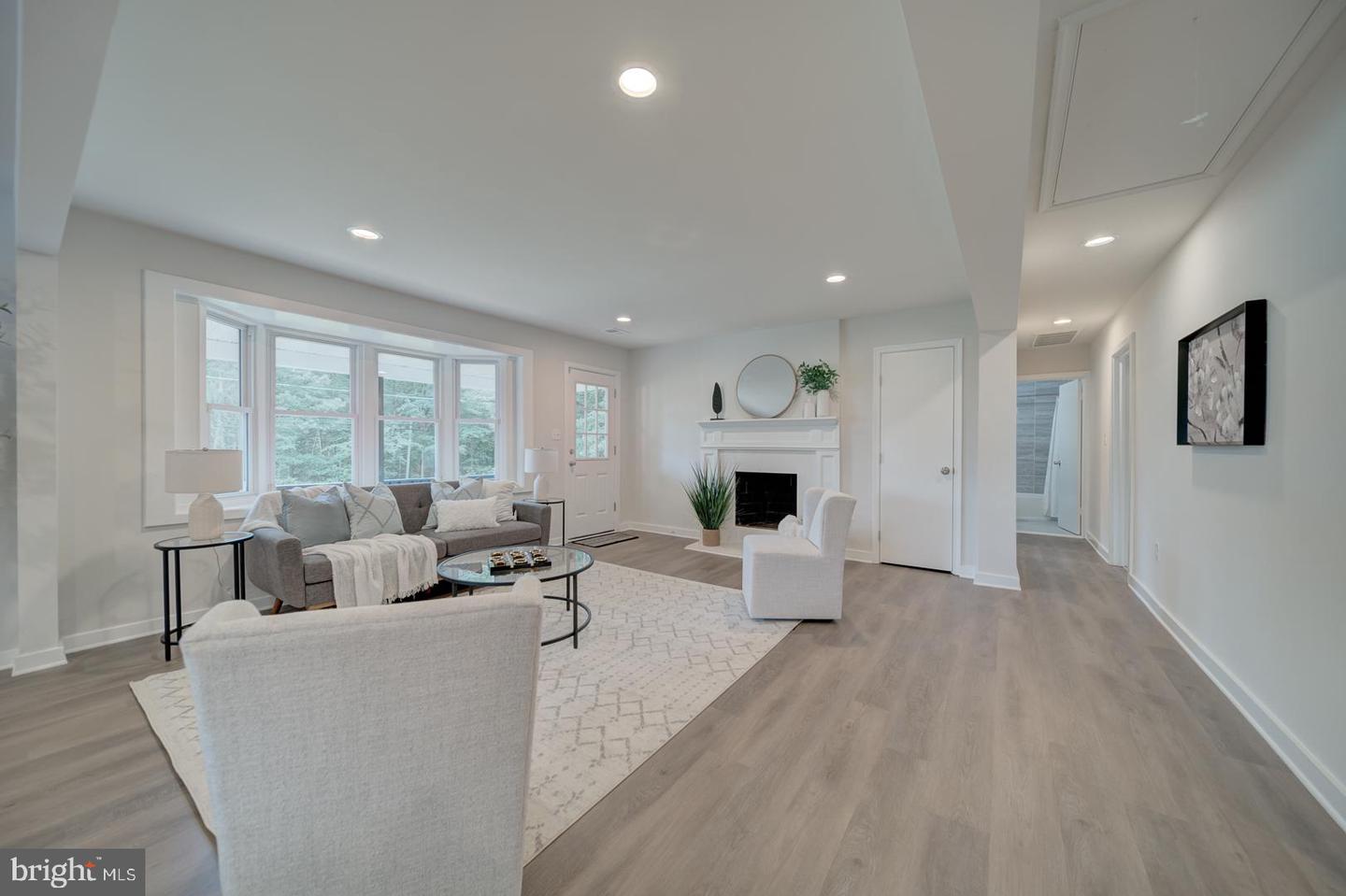 6624 TOKEN VALLEY RD, MANASSAS, Virginia 20112, 4 Bedrooms Bedrooms, ,3 BathroomsBathrooms,Residential,For sale,6624 TOKEN VALLEY RD,VAPW2098418 MLS # VAPW2098418