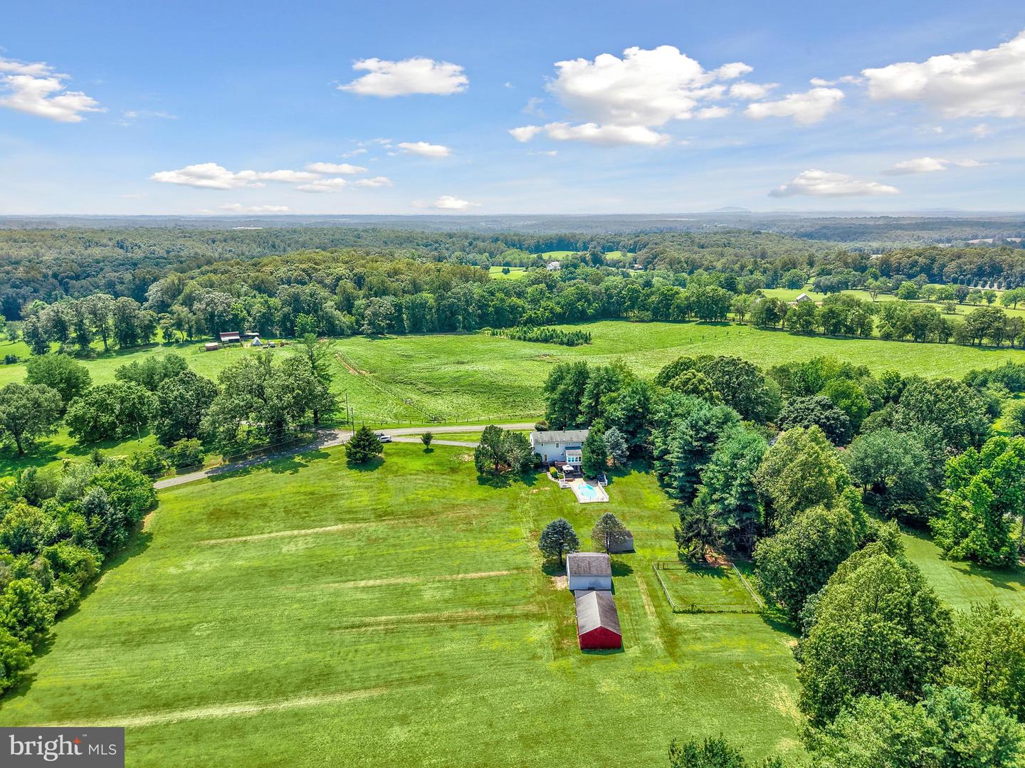 9235 LEES RIDGE RD, WARRENTON, Virginia 20186, 4 Bedrooms Bedrooms, ,2 BathroomsBathrooms,Residential,For sale,9235 LEES RIDGE RD,VAFQ2017294 MLS # VAFQ2017294