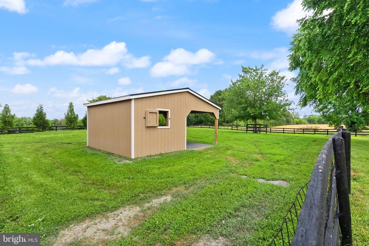 20596 AIRMONT RD, BLUEMONT, Virginia 20135, 3 Bedrooms Bedrooms, ,2 BathroomsBathrooms,Residential,For sale,20596 AIRMONT RD,VALO2100986 MLS # VALO2100986