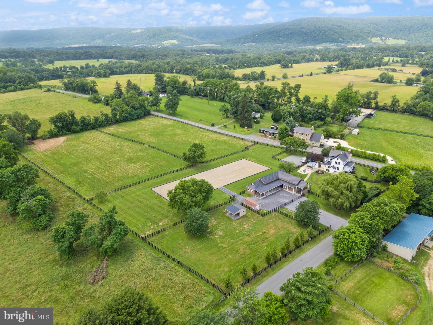 20596 AIRMONT RD, BLUEMONT, Virginia 20135, 3 Bedrooms Bedrooms, ,2 BathroomsBathrooms,Residential,For sale,20596 AIRMONT RD,VALO2100986 MLS # VALO2100986