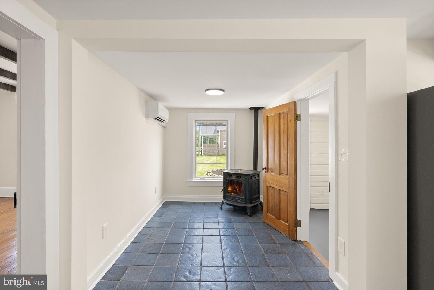 20596 AIRMONT RD, BLUEMONT, Virginia 20135, 3 Bedrooms Bedrooms, ,2 BathroomsBathrooms,Residential,For sale,20596 AIRMONT RD,VALO2100986 MLS # VALO2100986