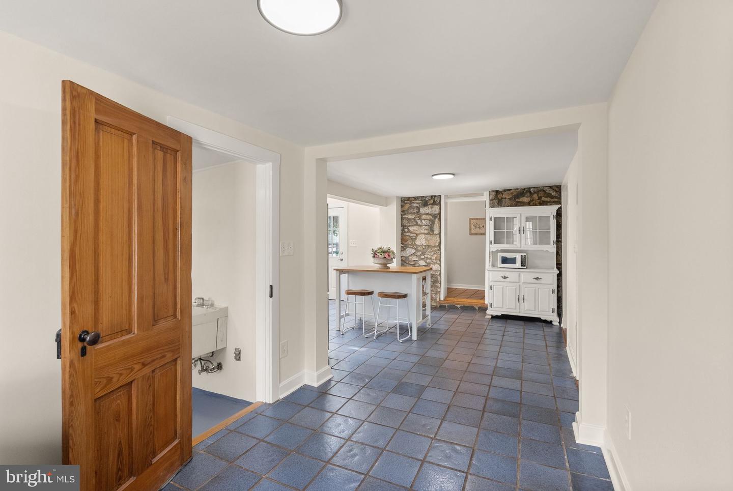 20596 AIRMONT RD, BLUEMONT, Virginia 20135, 3 Bedrooms Bedrooms, ,2 BathroomsBathrooms,Residential,For sale,20596 AIRMONT RD,VALO2100986 MLS # VALO2100986