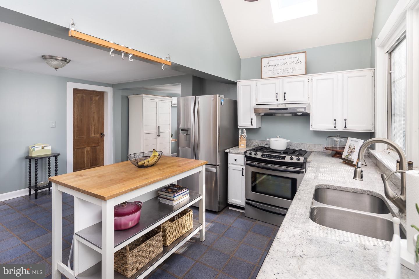 20596 AIRMONT RD, BLUEMONT, Virginia 20135, 3 Bedrooms Bedrooms, ,2 BathroomsBathrooms,Residential,For sale,20596 AIRMONT RD,VALO2100986 MLS # VALO2100986