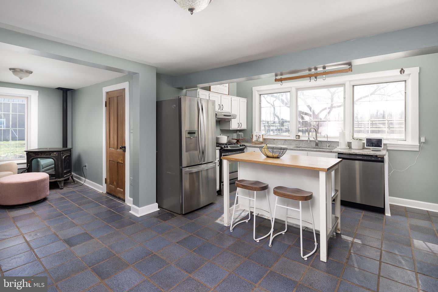 20596 AIRMONT RD, BLUEMONT, Virginia 20135, 3 Bedrooms Bedrooms, ,2 BathroomsBathrooms,Residential,For sale,20596 AIRMONT RD,VALO2100986 MLS # VALO2100986
