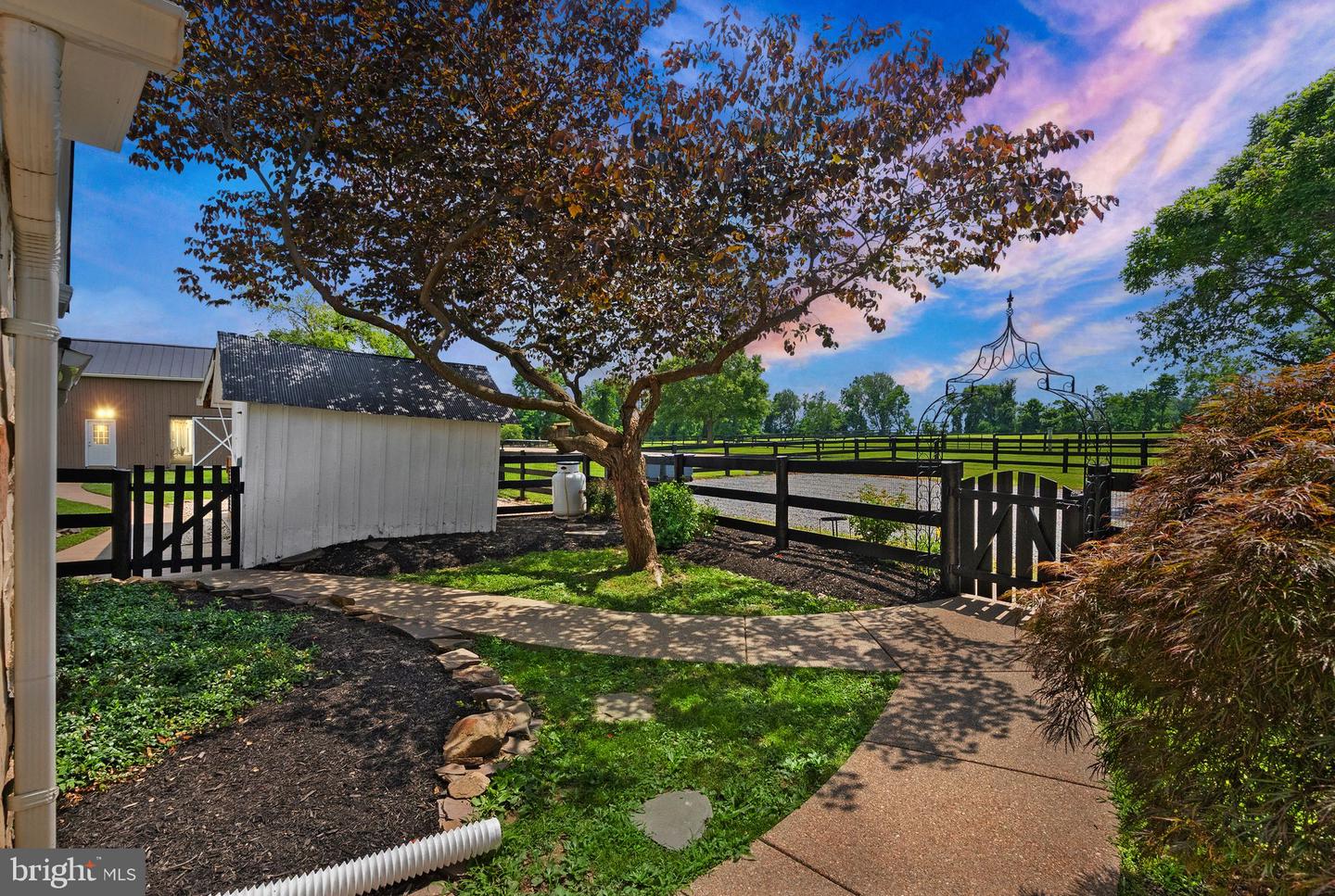 20596 AIRMONT RD, BLUEMONT, Virginia 20135, 3 Bedrooms Bedrooms, ,2 BathroomsBathrooms,Residential,For sale,20596 AIRMONT RD,VALO2100986 MLS # VALO2100986