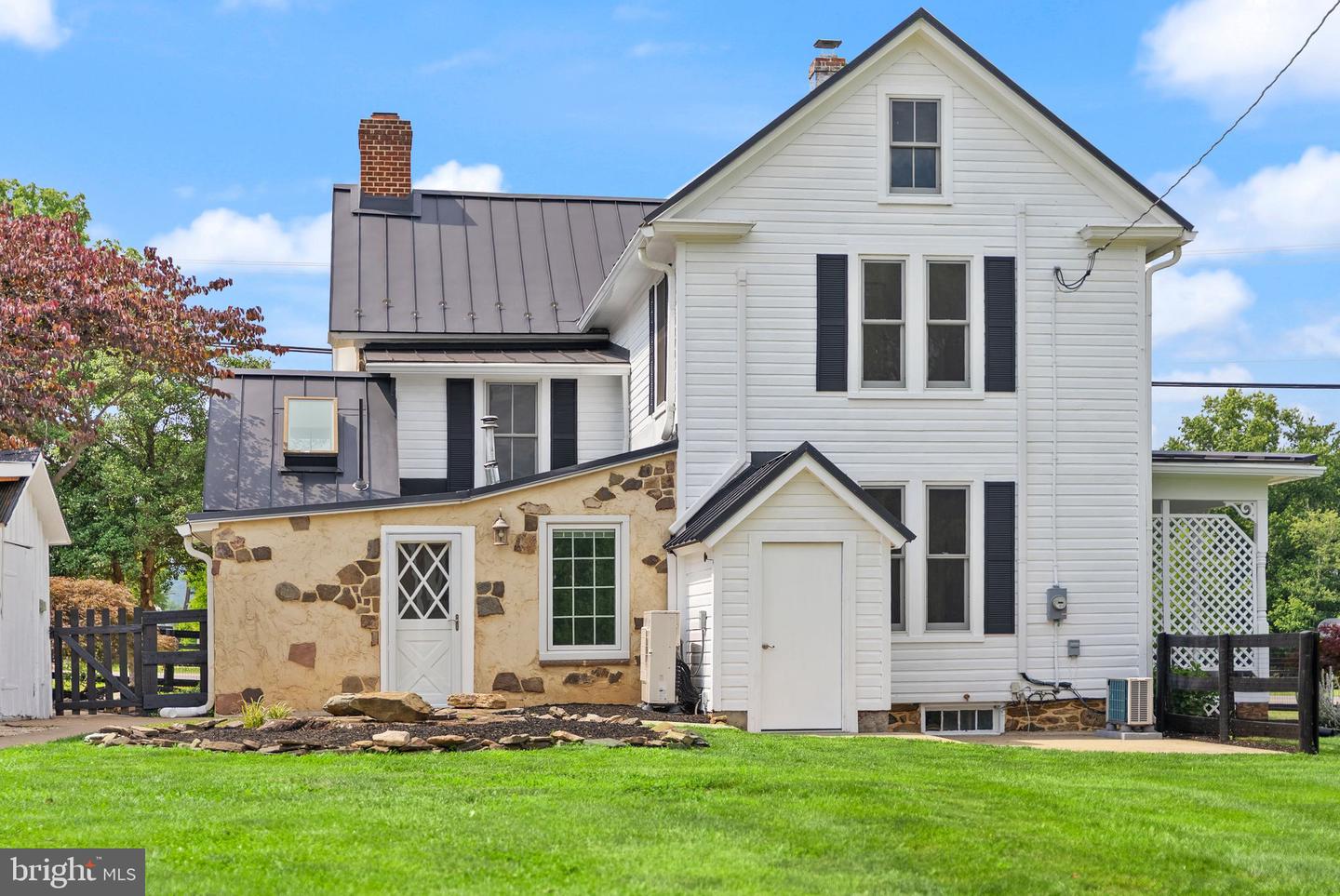 20596 AIRMONT RD, BLUEMONT, Virginia 20135, 3 Bedrooms Bedrooms, ,2 BathroomsBathrooms,Residential,For sale,20596 AIRMONT RD,VALO2100986 MLS # VALO2100986