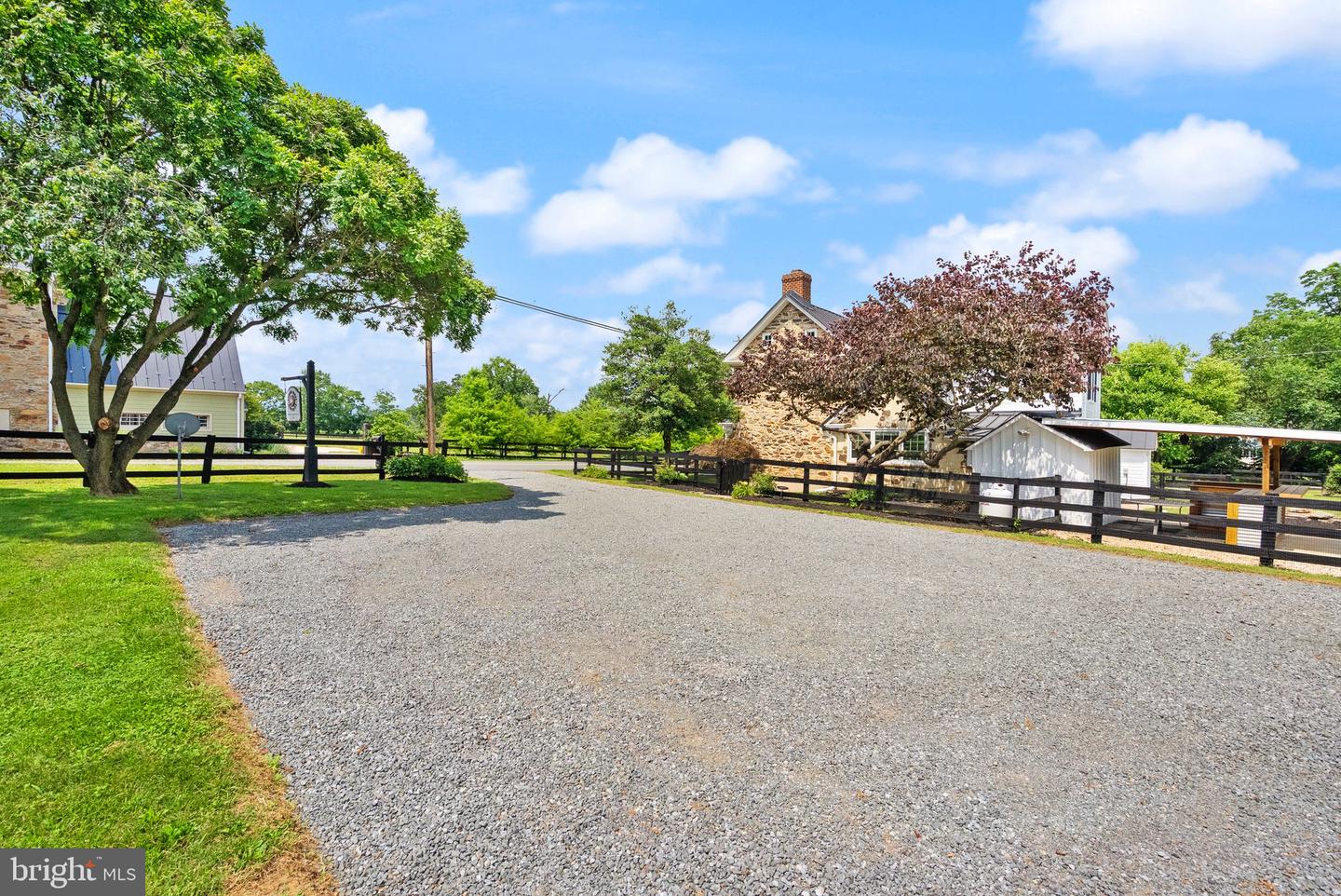 20596 AIRMONT RD, BLUEMONT, Virginia 20135, 3 Bedrooms Bedrooms, ,2 BathroomsBathrooms,Residential,For sale,20596 AIRMONT RD,VALO2100986 MLS # VALO2100986