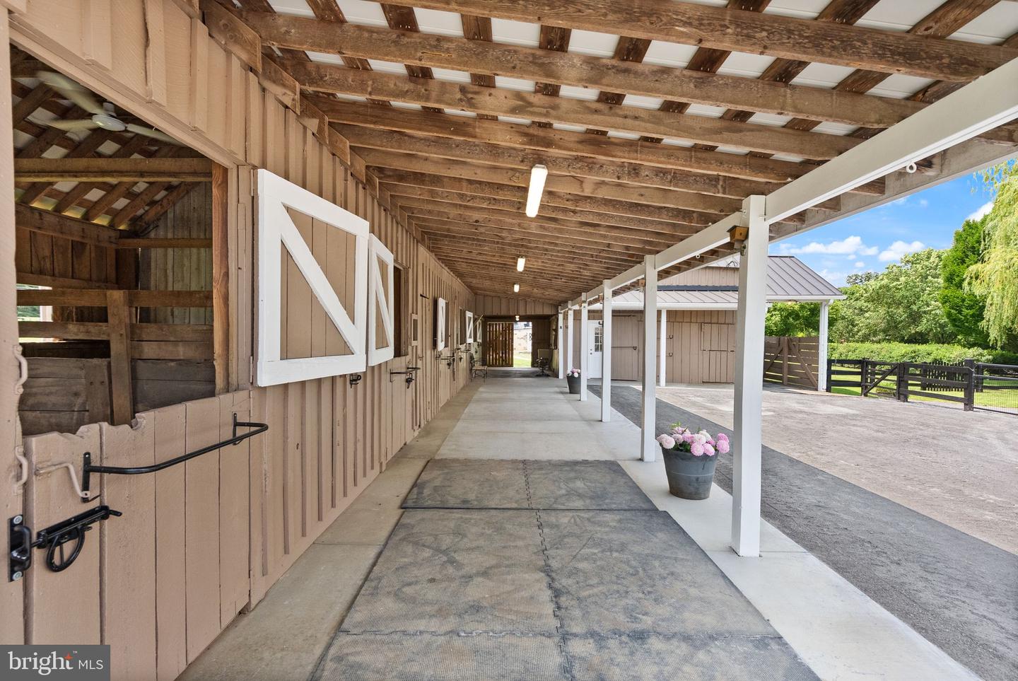 20596 AIRMONT RD, BLUEMONT, Virginia 20135, 3 Bedrooms Bedrooms, ,2 BathroomsBathrooms,Residential,For sale,20596 AIRMONT RD,VALO2100986 MLS # VALO2100986