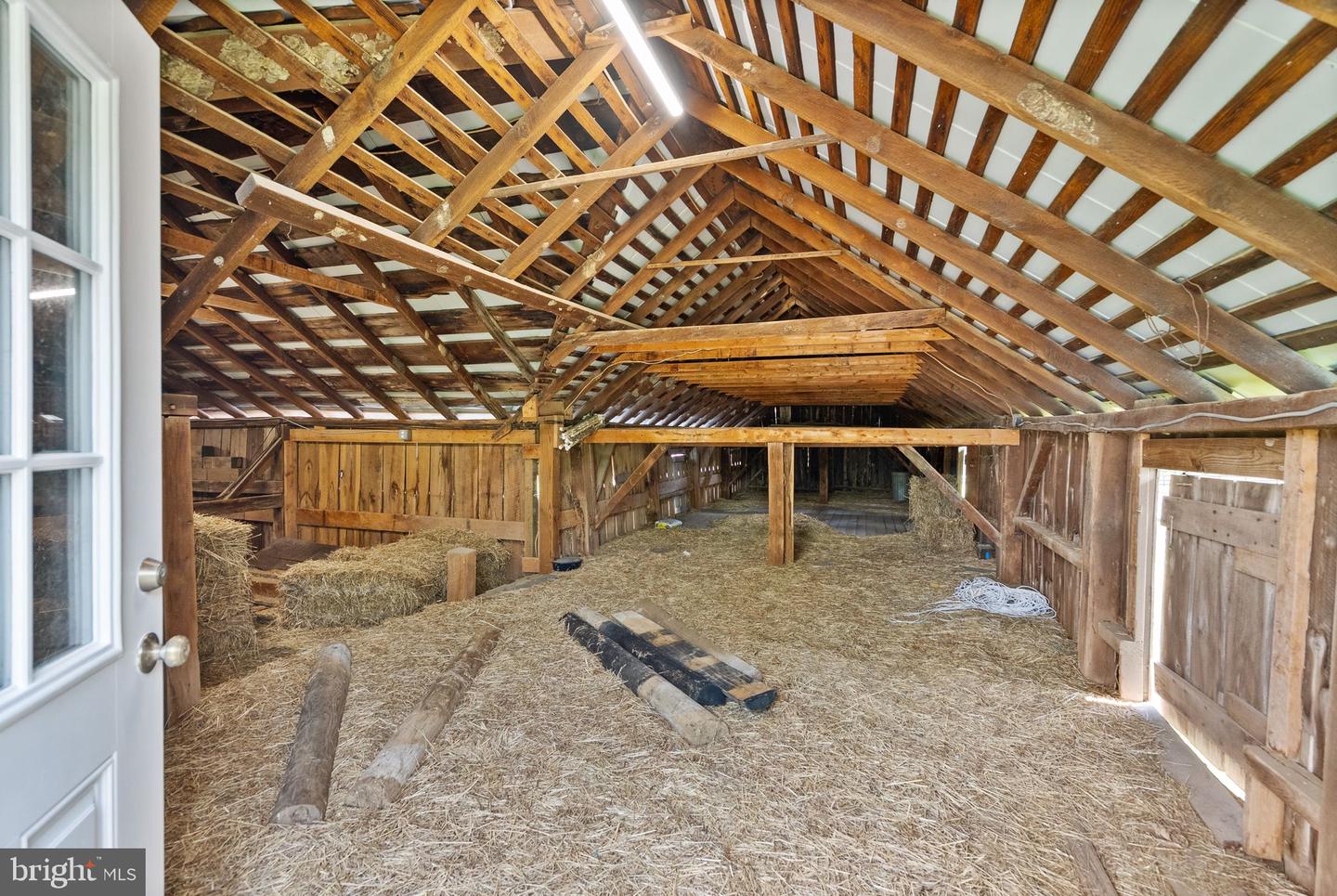 20596 AIRMONT RD, BLUEMONT, Virginia 20135, 3 Bedrooms Bedrooms, ,2 BathroomsBathrooms,Residential,For sale,20596 AIRMONT RD,VALO2100986 MLS # VALO2100986