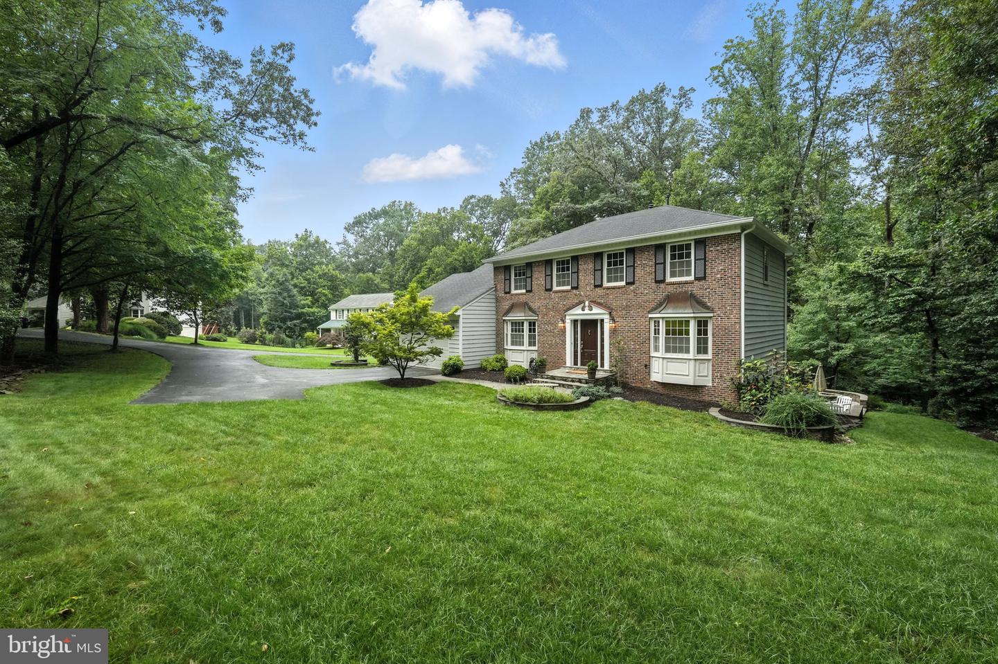 11923 LATIGO LN, OAKTON, Virginia 22124, 4 Bedrooms Bedrooms, ,3 BathroomsBathrooms,Residential,For sale,11923 LATIGO LN,VAFX2252972 MLS # VAFX2252972